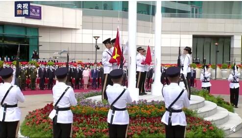 五星紅旗高高飄揚(yáng)，香港回歸祖國23年