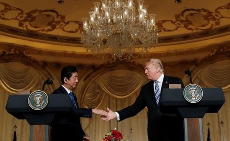 日本首相安倍晉三辭職，再也不用討好變幻莫測(cè)的美國(guó)總統(tǒng)特朗普了